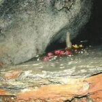 पाताल भुवनेश्वर की रहस्यमयी गुफा: कलियुग के अंत का संकेत और इसके धार्मिक व प्राकृतिक रहस्य